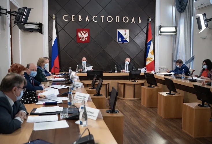 Михаил Развожаев поручил увеличить субсидии ветеранским организациям